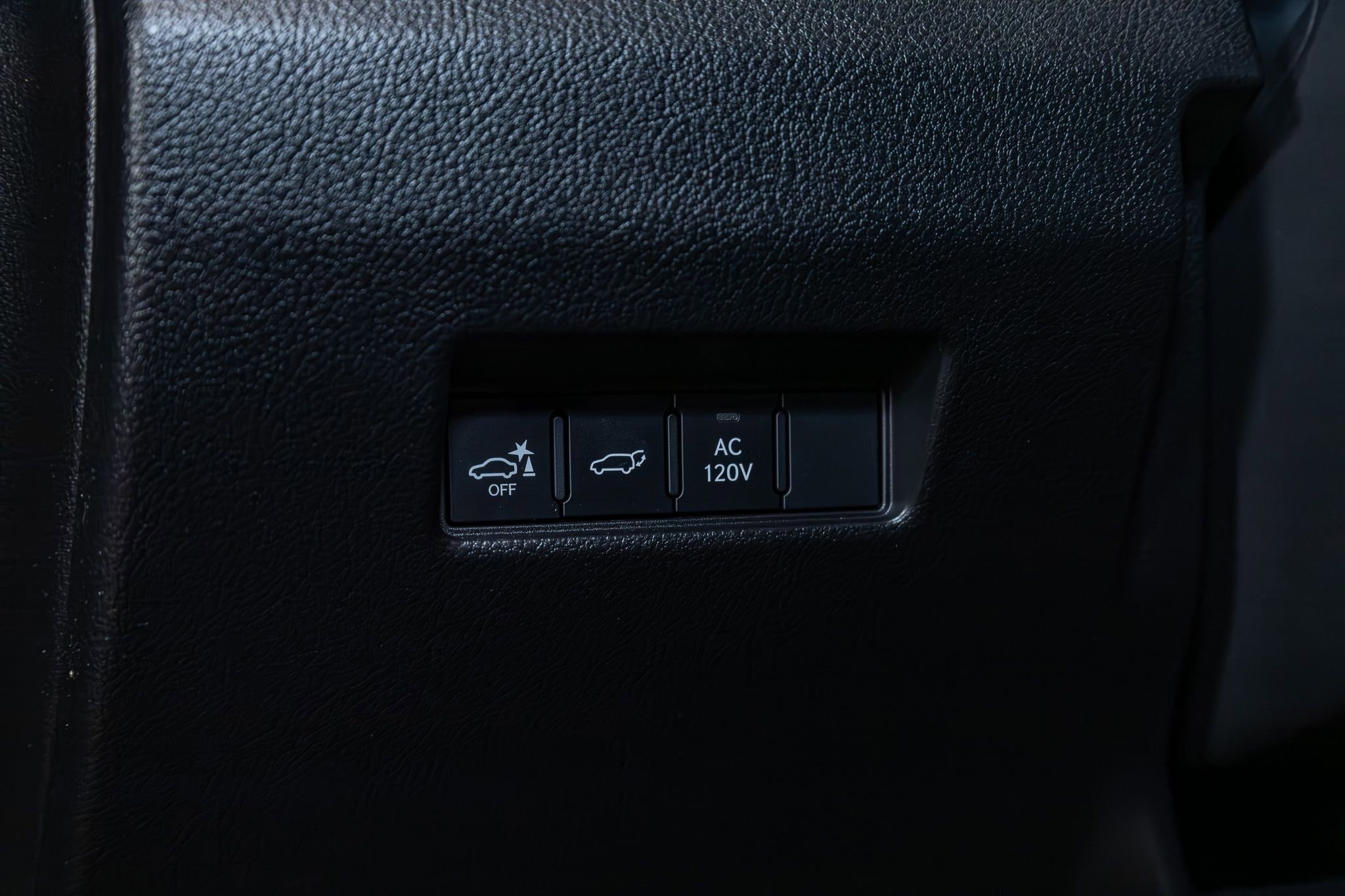 Used 2024 Lexus GX 550 w/ Cold Area Package image 17