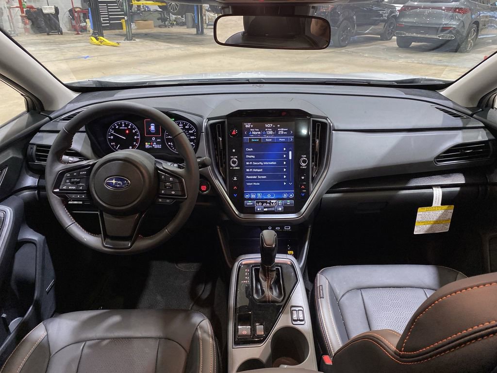Used 2025 Subaru Crosstrek 2.5i Limited AWD/4WD image 2