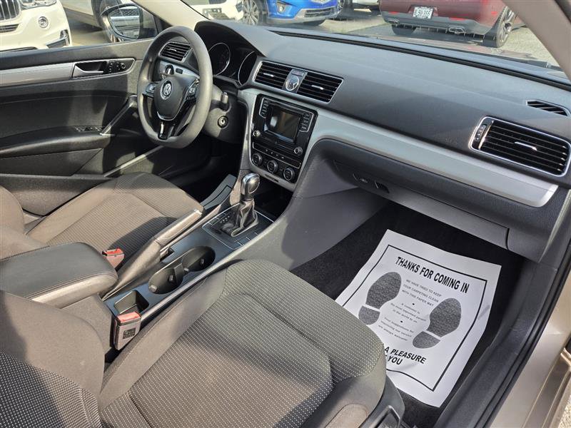 Used 2016 Volkswagen Passat 1.8T S image 21