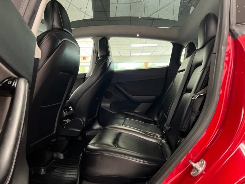 Used 2021 Tesla Model Y Long Range AWD/4WD image 17