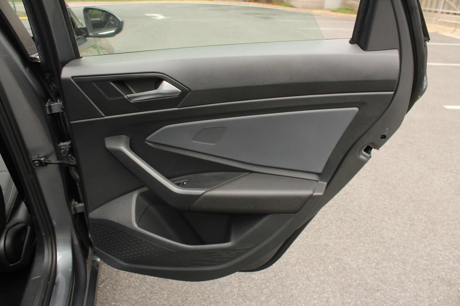 Used 2025 Volkswagen Jetta SE FWD image 23