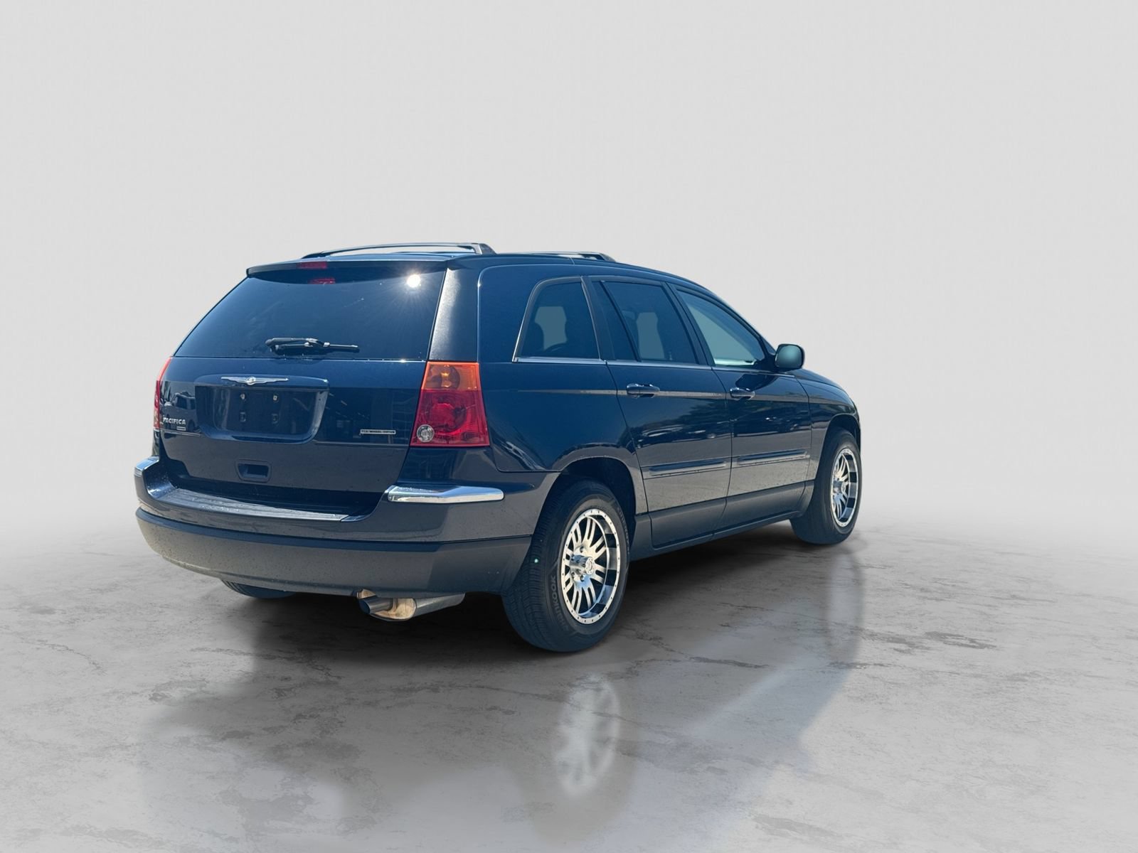 Used 2005 Chrysler Pacifica Touring AWD/4WD image 7