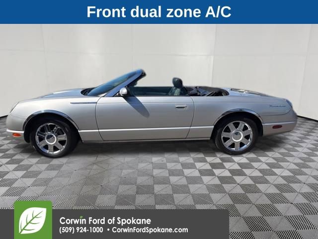 Used 2005 Ford Thunderbird image 3