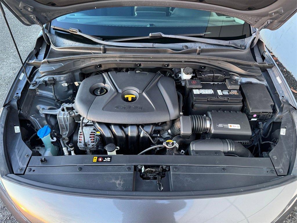 Used 2018 Hyundai Elantra GT image 21