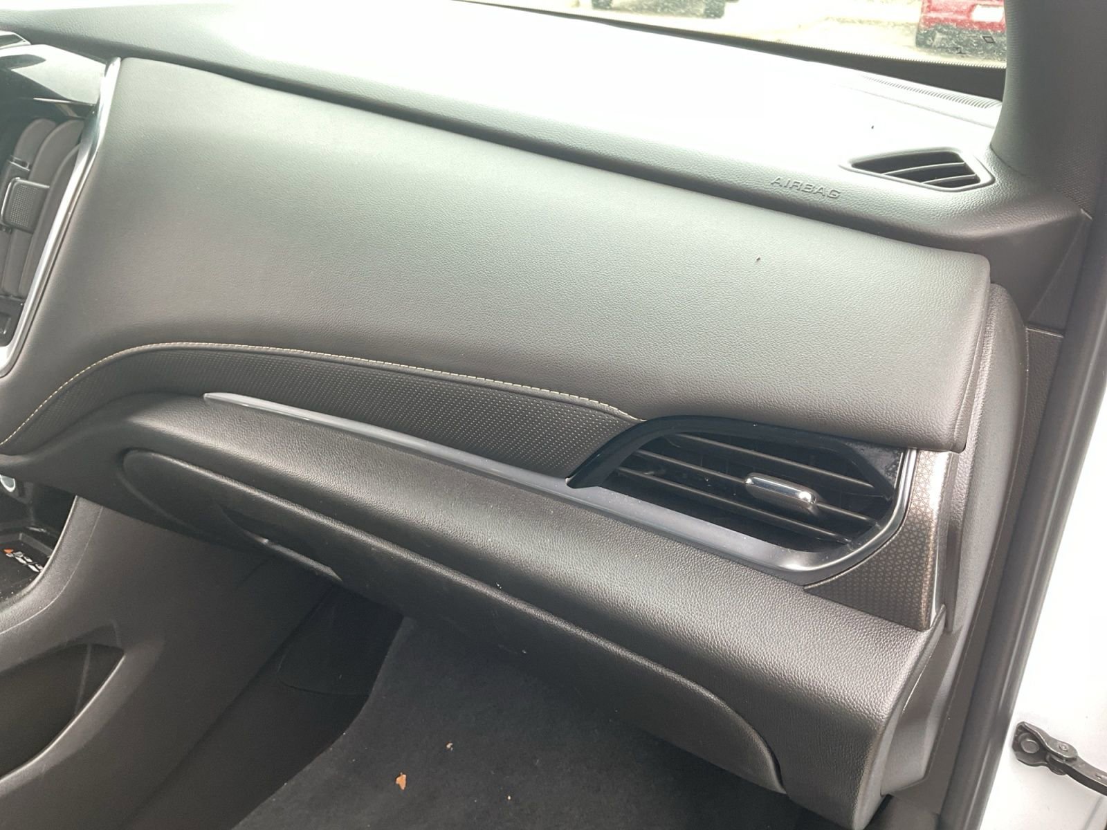 Used 2023 Chevrolet Traverse Premier w/ Redline Edition image 16