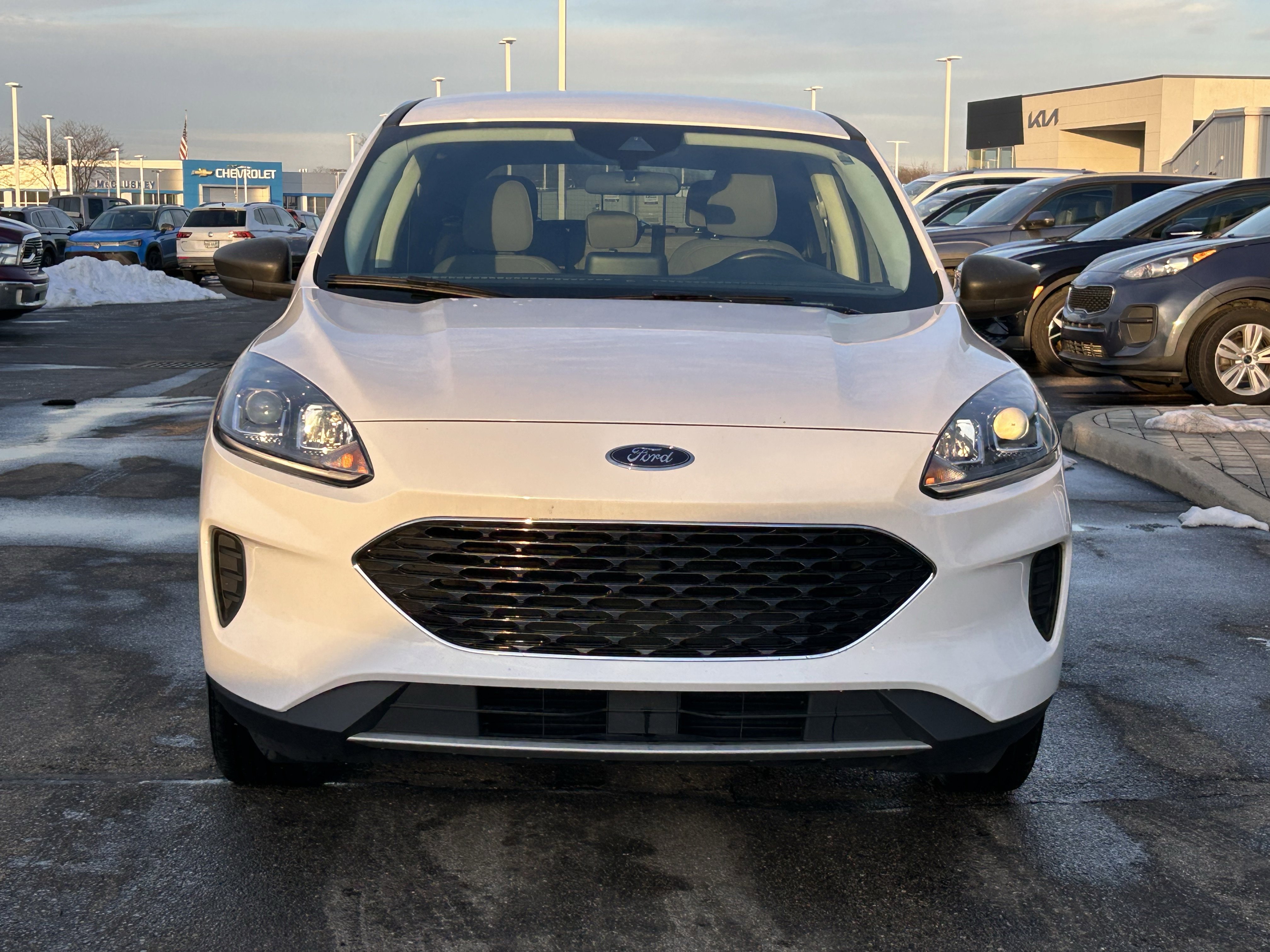 Used 2022 Ford Escape SE w/ Convenience Package image 2