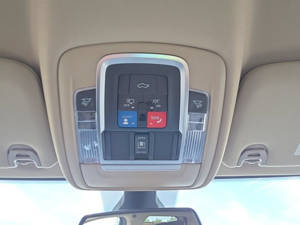 Used 2020 RAM 3500 Laramie AWD/4WD image 39