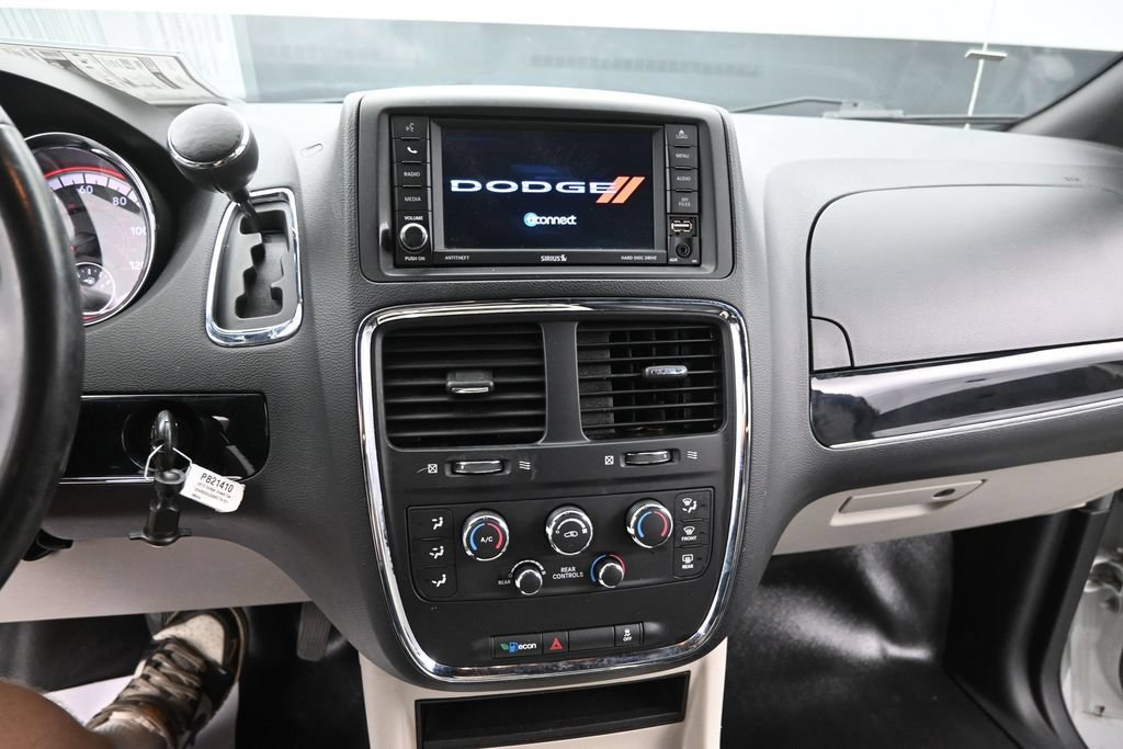 Used 2019 Dodge Grand Caravan SXT FWD image 20