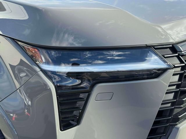 Certified 2024 Lexus GX 550 w/ Cold Area Package AWD/4WD image 9