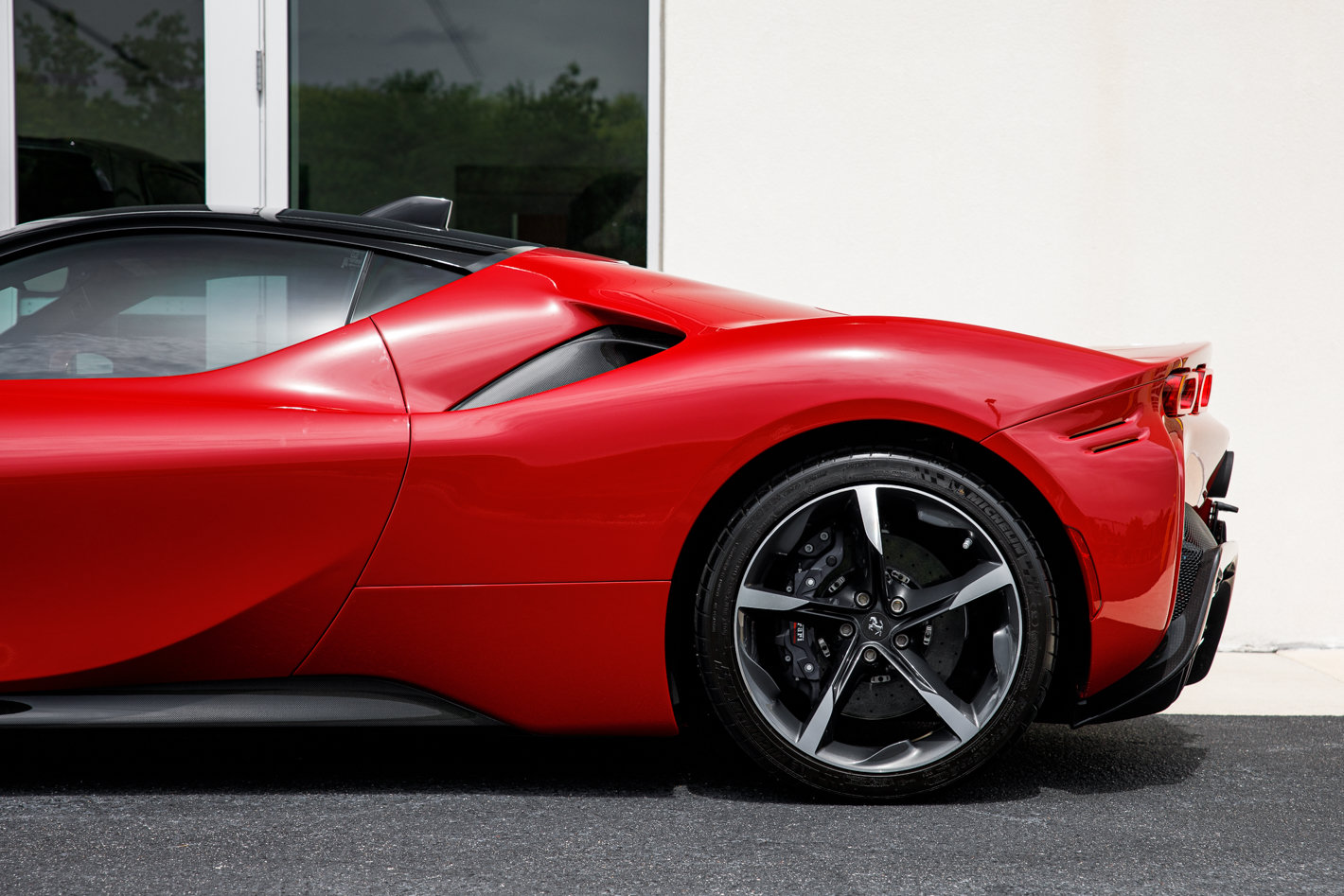 Used 2021 Ferrari SF90 Stradale AWD/4WD image 8