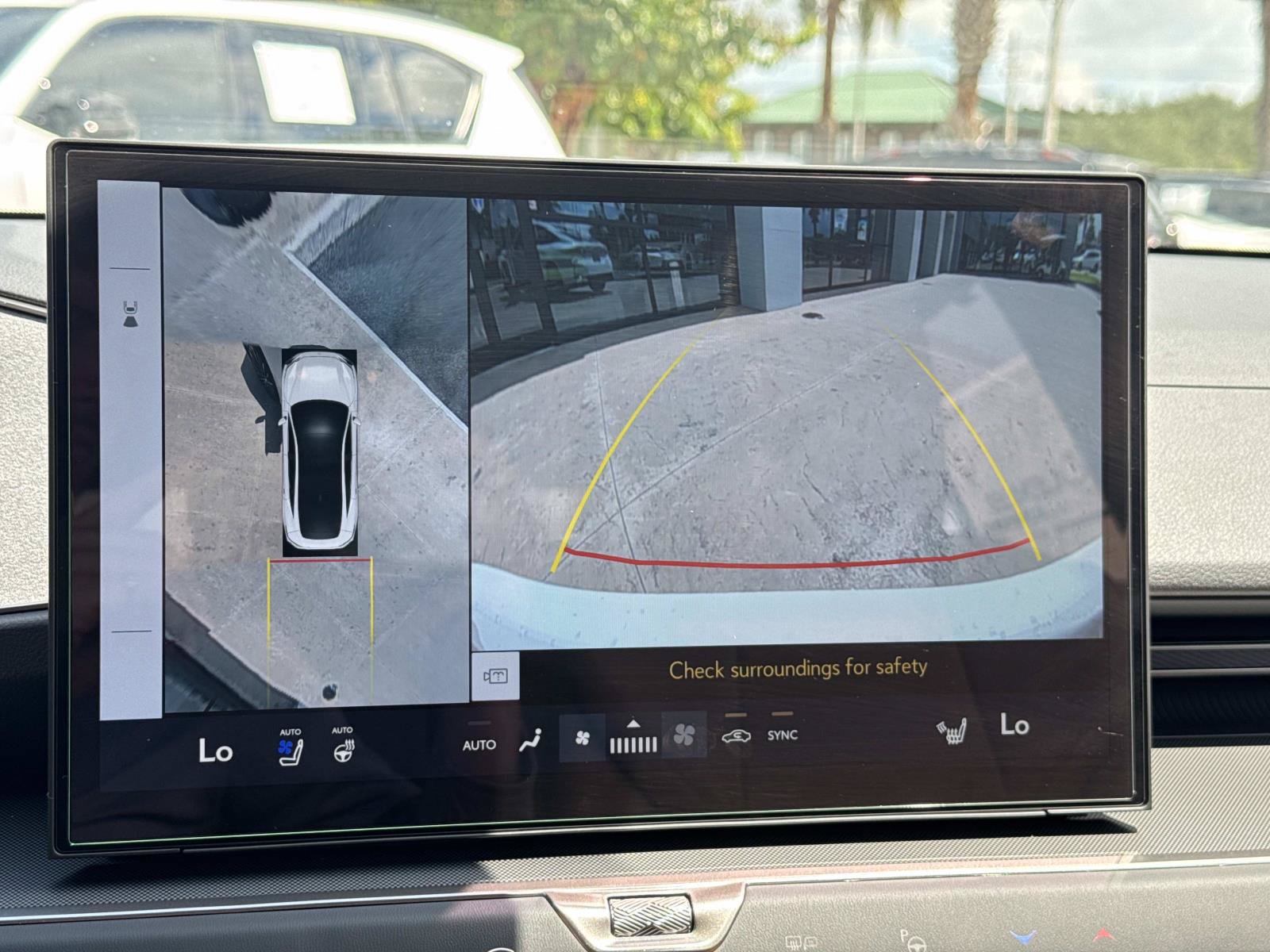 New 2026 Lexus ES 350e w/ Cold Area Package FWD image 23