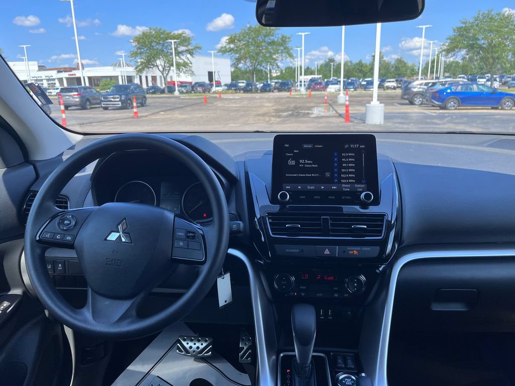 Used 2023 Mitsubishi Eclipse Cross LE AWD/4WD image 21