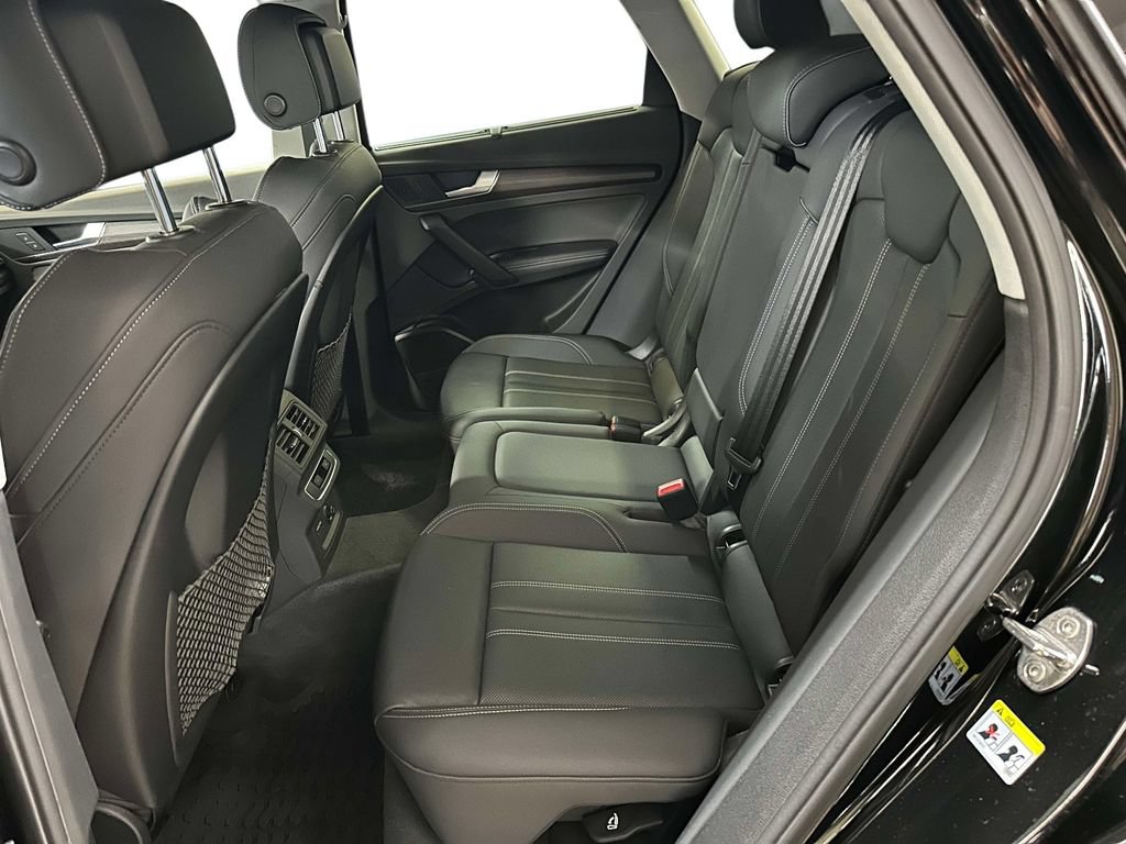 Used 2023 Audi Q5 2.0T Premium Plus w/ Premium Plus Package AWD/4WD image 17