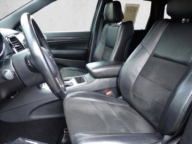 Used 2020 Jeep Grand Cherokee Altitude AWD/4WD image 12
