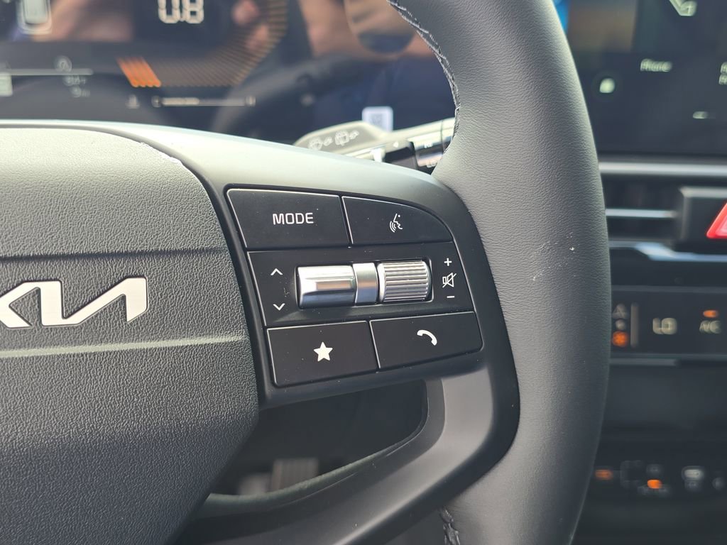 New 2026 Kia Sportage EX image 32