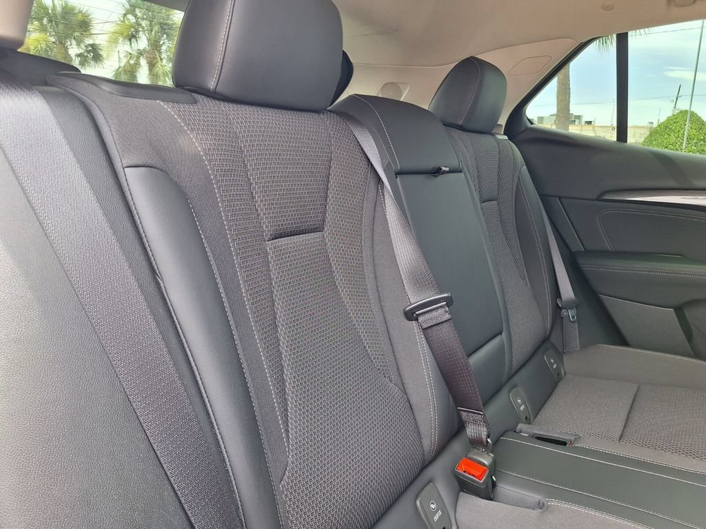 Used 2023 Buick Envision Preferred FWD image 29