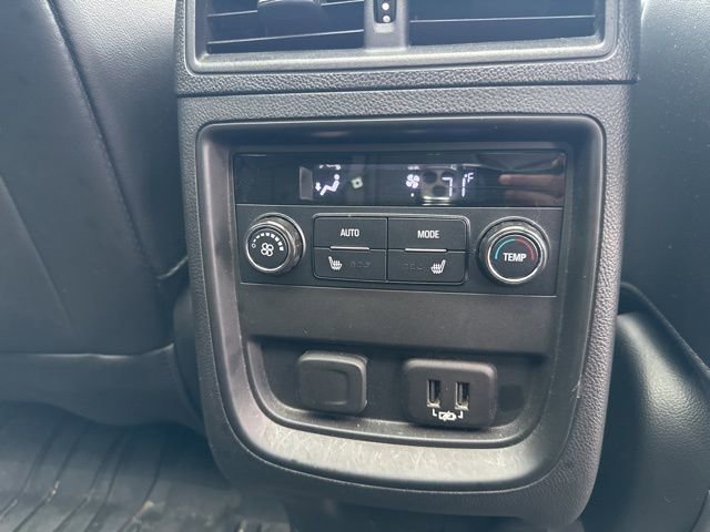 Used 2020 Buick Envision Essence w/ Experience Buick Package FWD image 29