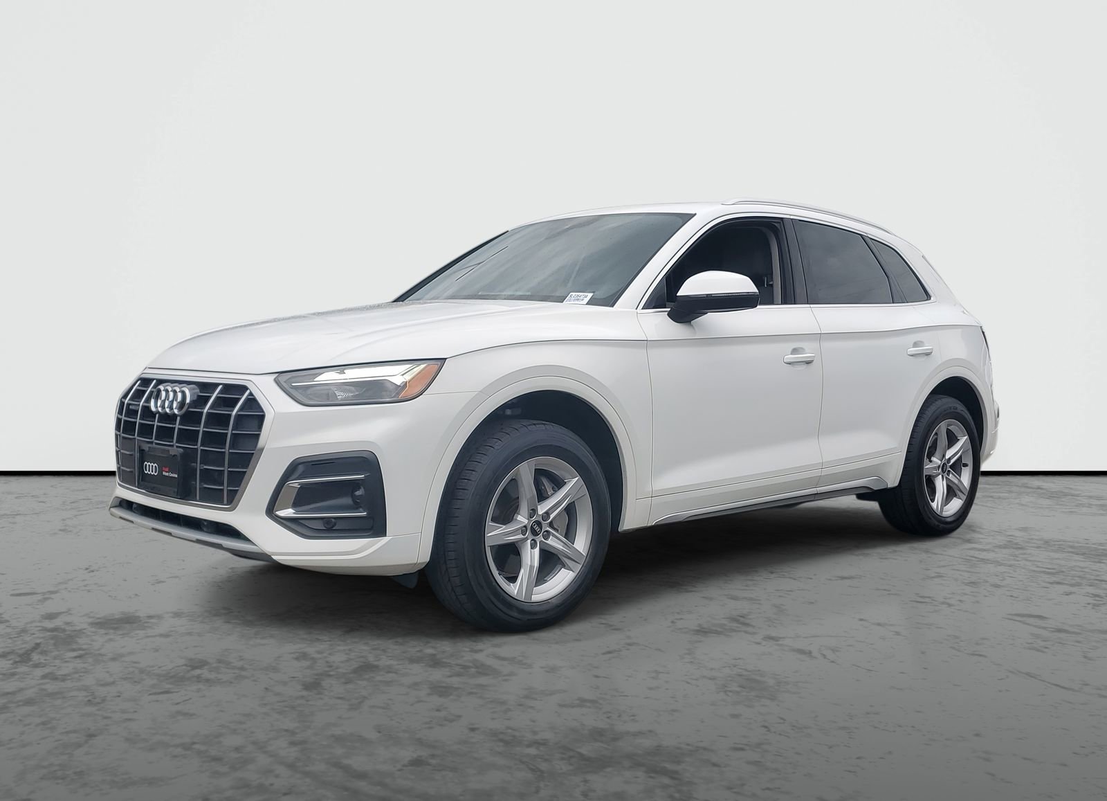 Used 2022 Audi Q5 2.0T Premium w/ Convenience Package image 2