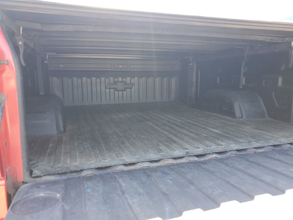 Used 2020 Chevrolet Silverado 1500 Custom w/ Custom Convenience Package AWD/4WD image 33