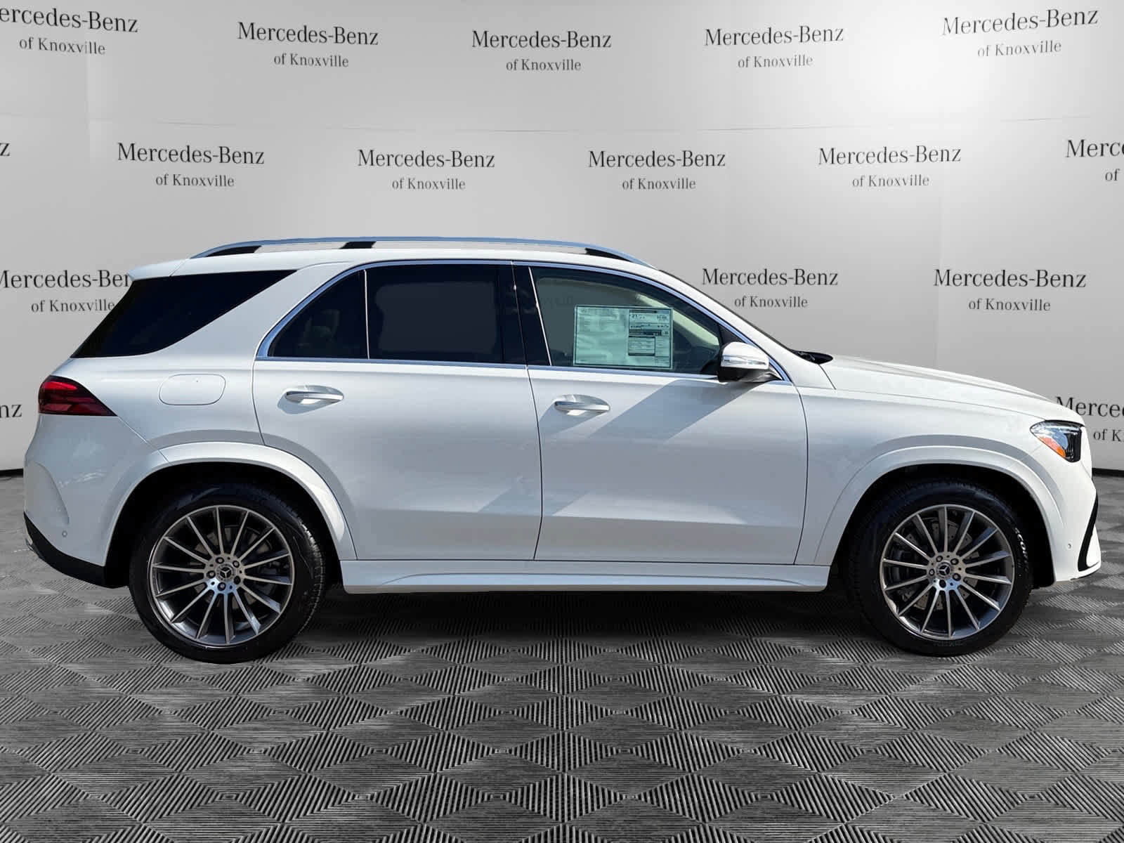 Used 2026 Mercedes-Benz GLE 450 4MATIC image 6
