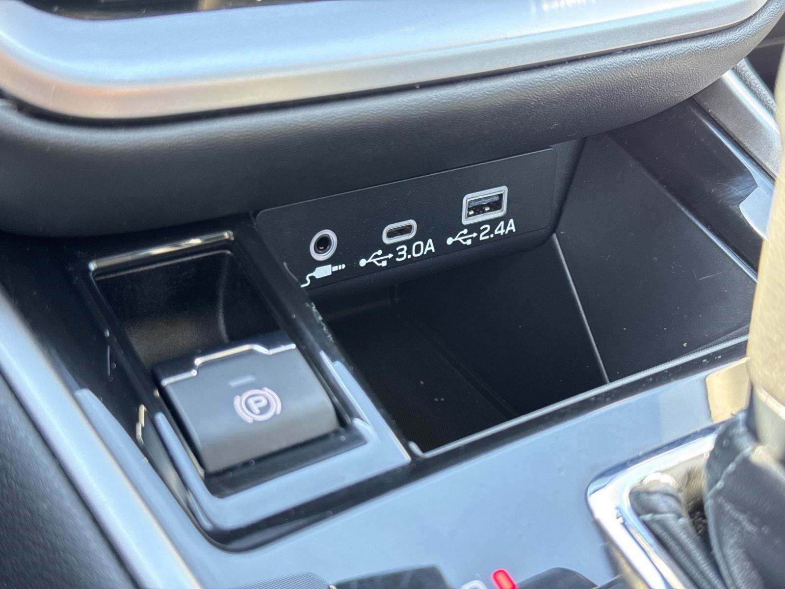 Used 2024 Subaru Legacy Limited AWD/4WD image 7