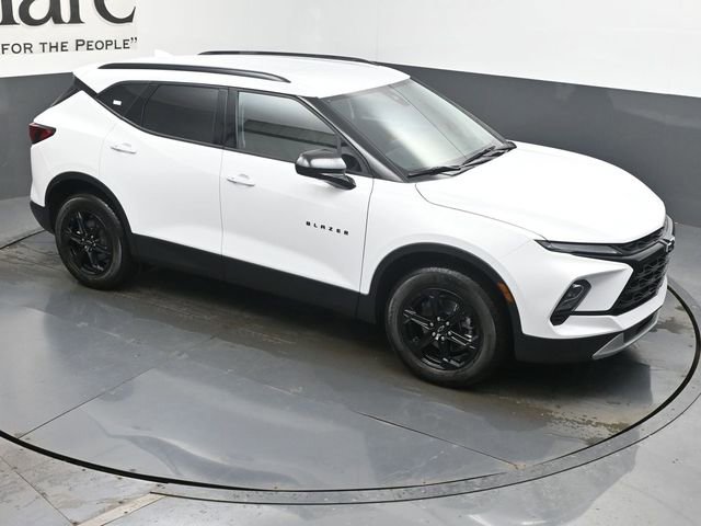New 2025 Chevrolet Blazer LT w/ Midnight/Sport Edition image 26