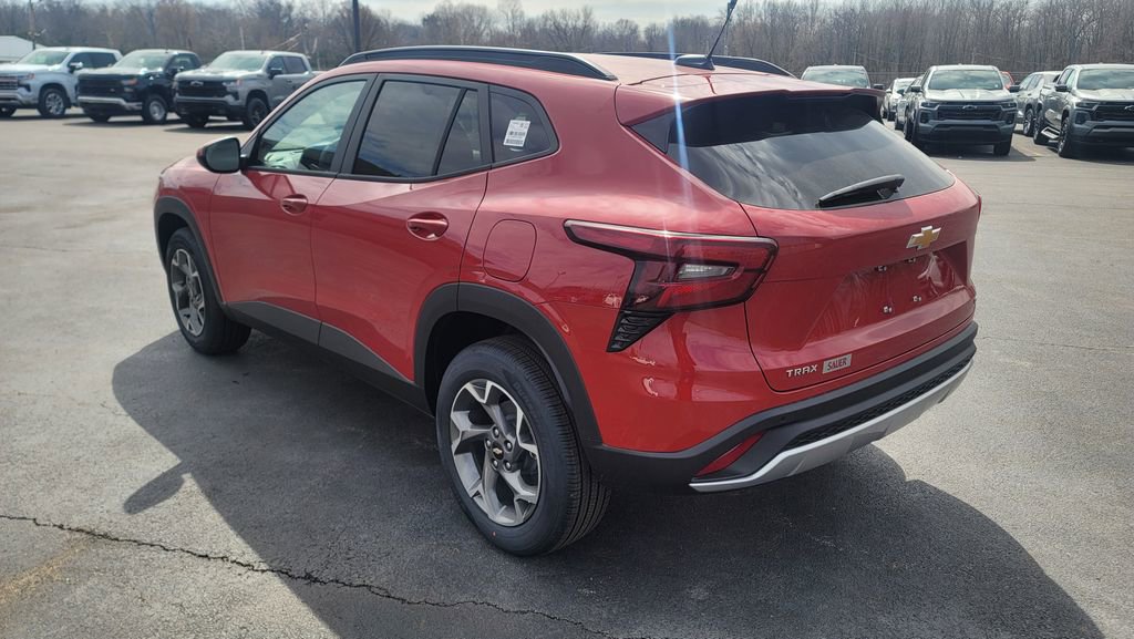 New 2026 Chevrolet Trax LT w/ Driver Confidence Package image 9