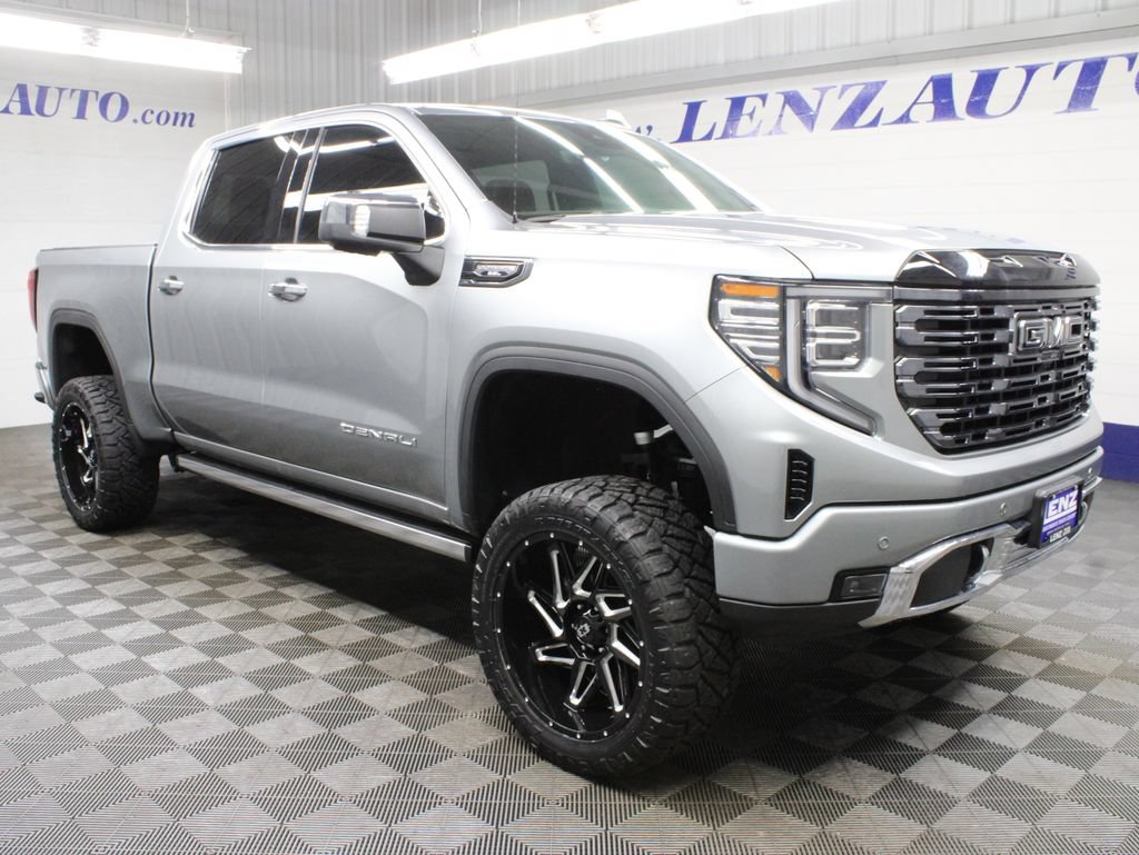 Used 2025 GMC Sierra 1500 Denali Ultimate AWD/4WD image 4
