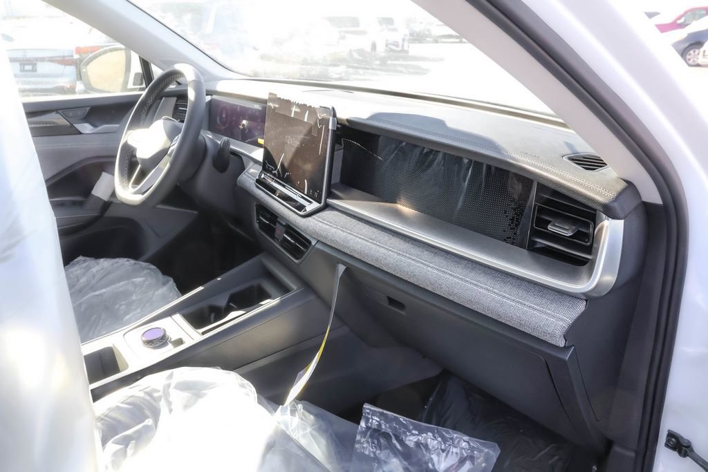 New 2026 Volkswagen Tiguan S image 39