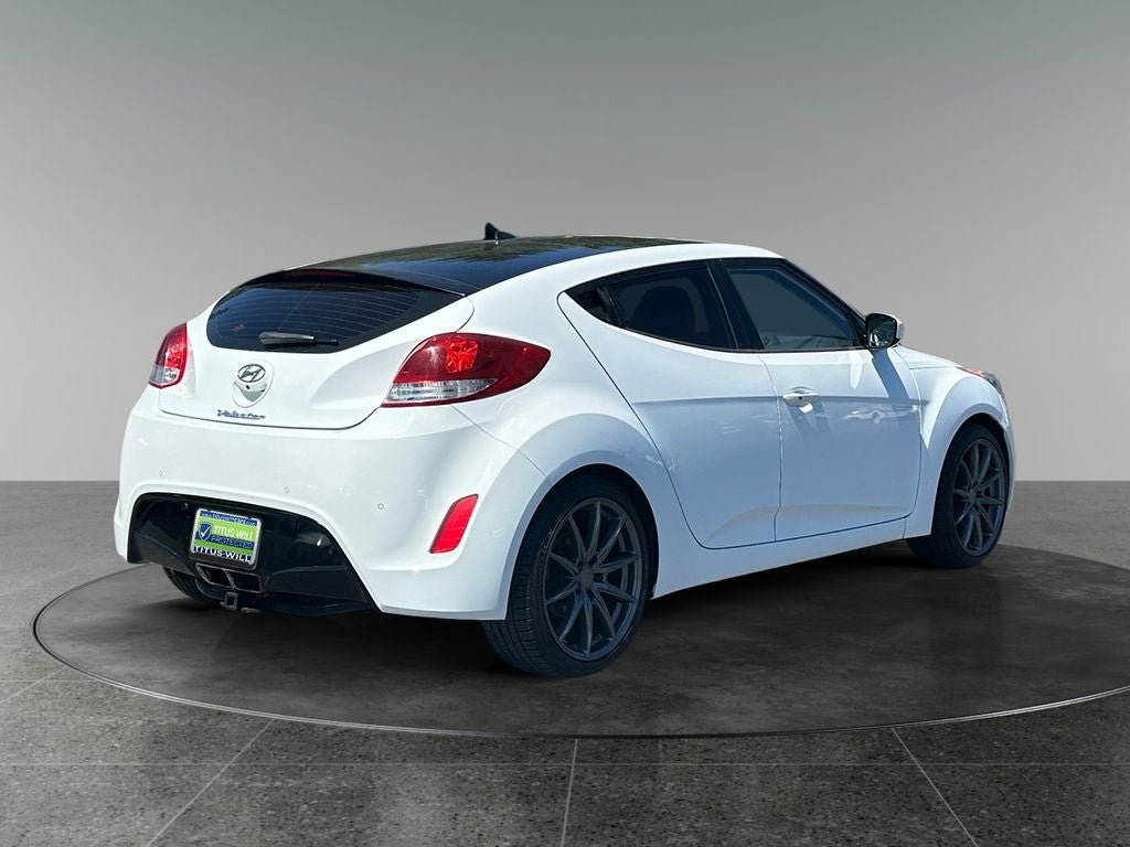 Used 2013 Hyundai Veloster w/ Style Pkg FWD image 9