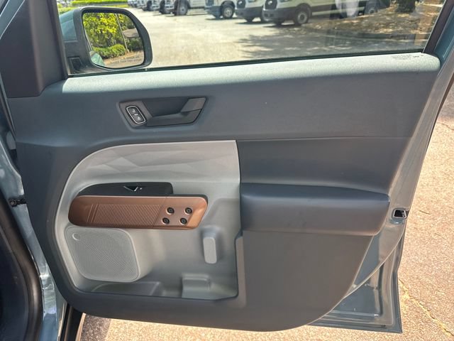 Certified 2023 Ford Maverick Lariat FWD image 18