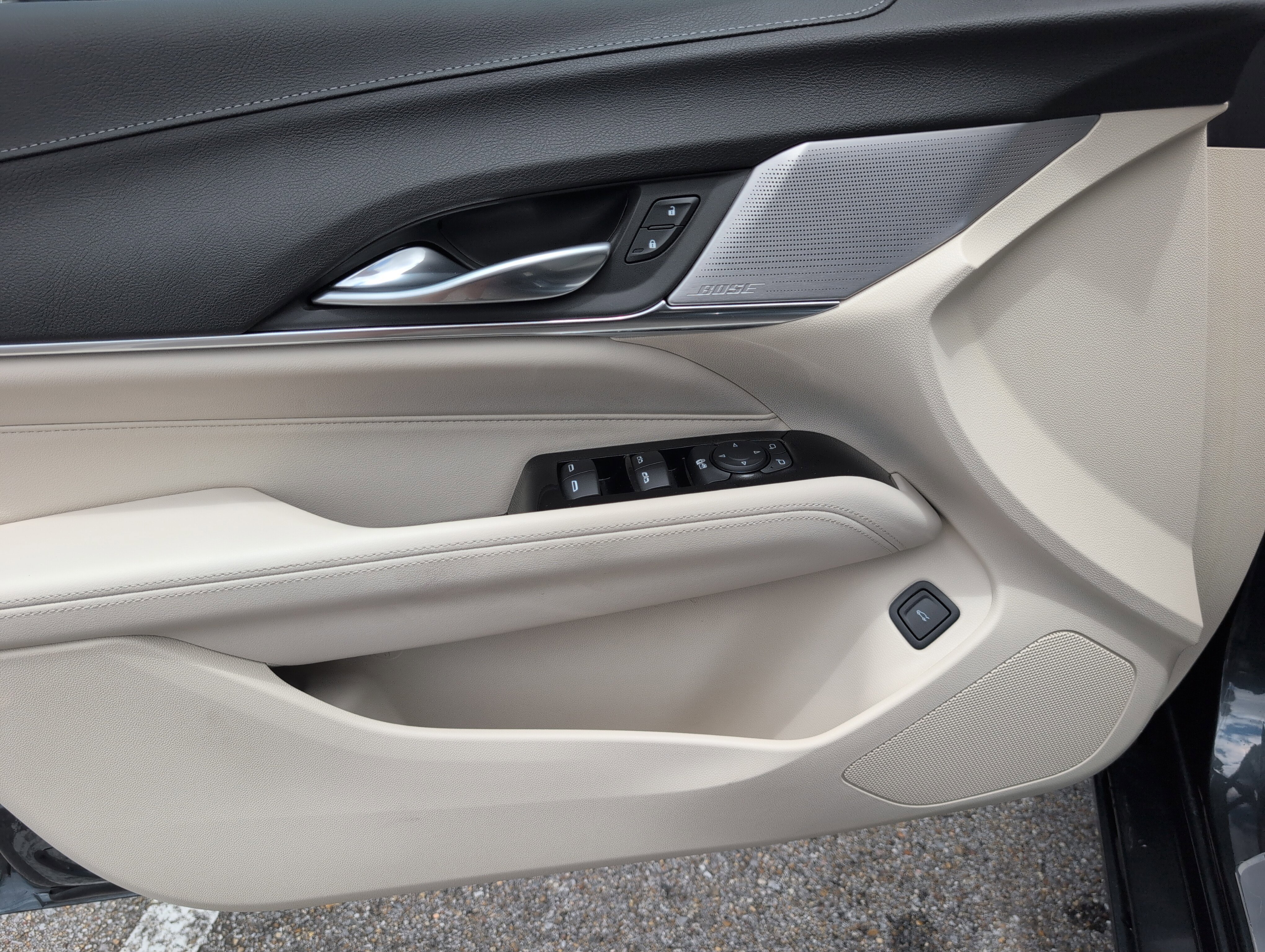 Used 2020 Cadillac XT4 Premium Luxury FWD image 15