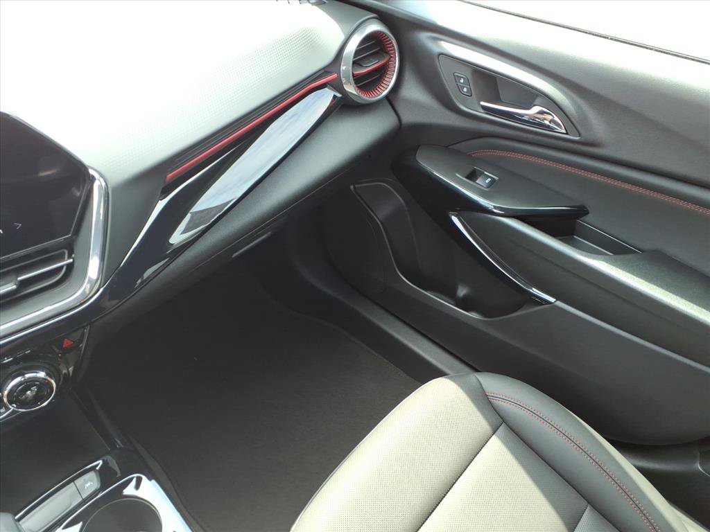 Used 2026 Chevrolet Trax RS w/ Driver Confidence Package FWD image 33