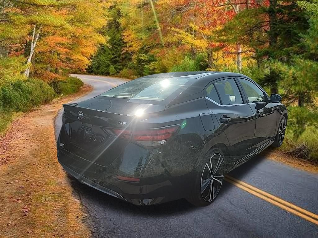 Used 2023 Nissan Sentra SR w/ Electronics Package FWD image 3