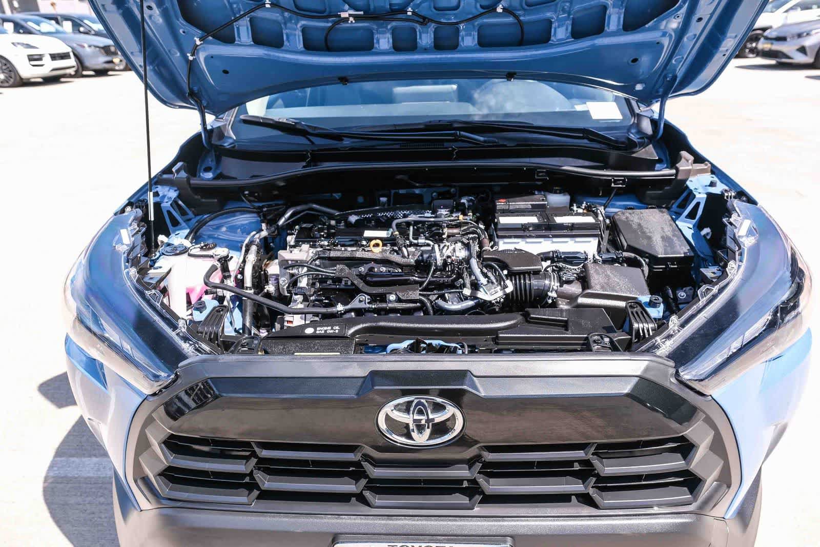 Certified 2026 Toyota Corolla Cross LE FWD image 28