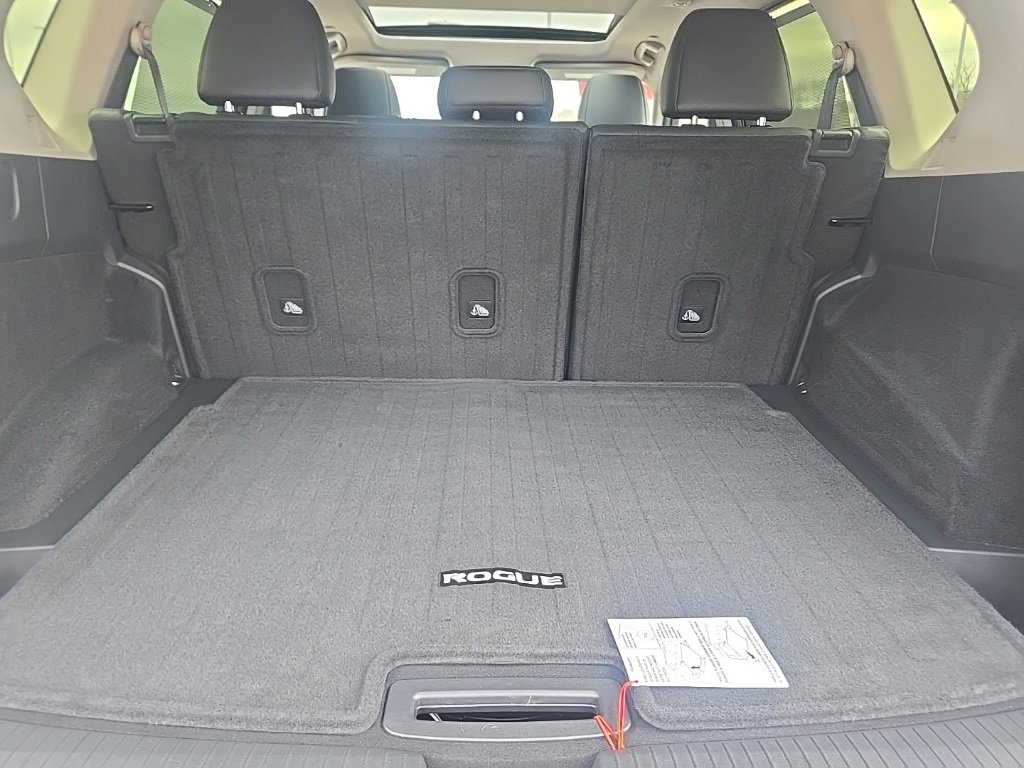 Certified 2023 Nissan Rogue SV w/ SV Premium B Package image 37