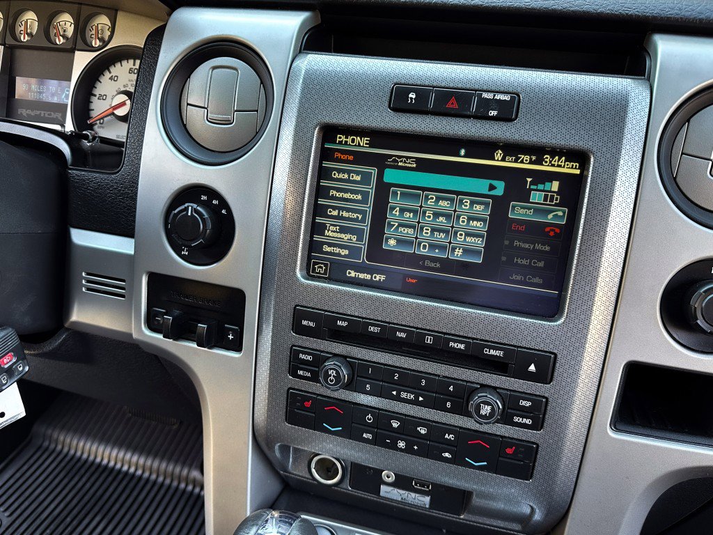 Used 2010 Ford F150 Raptor image 32