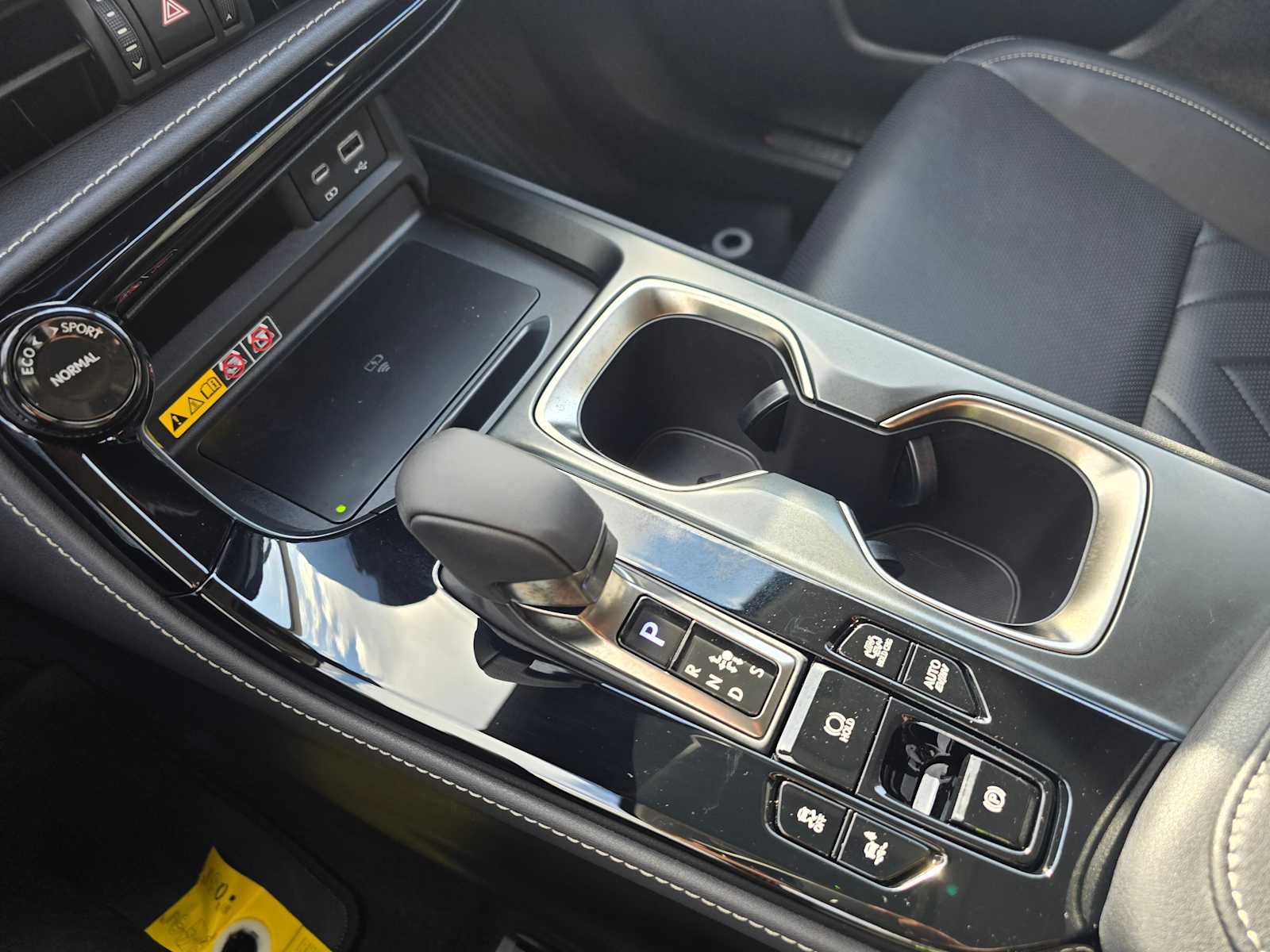 New 2026 Lexus NX 450h+ AWD w/ Luxury Package image 31