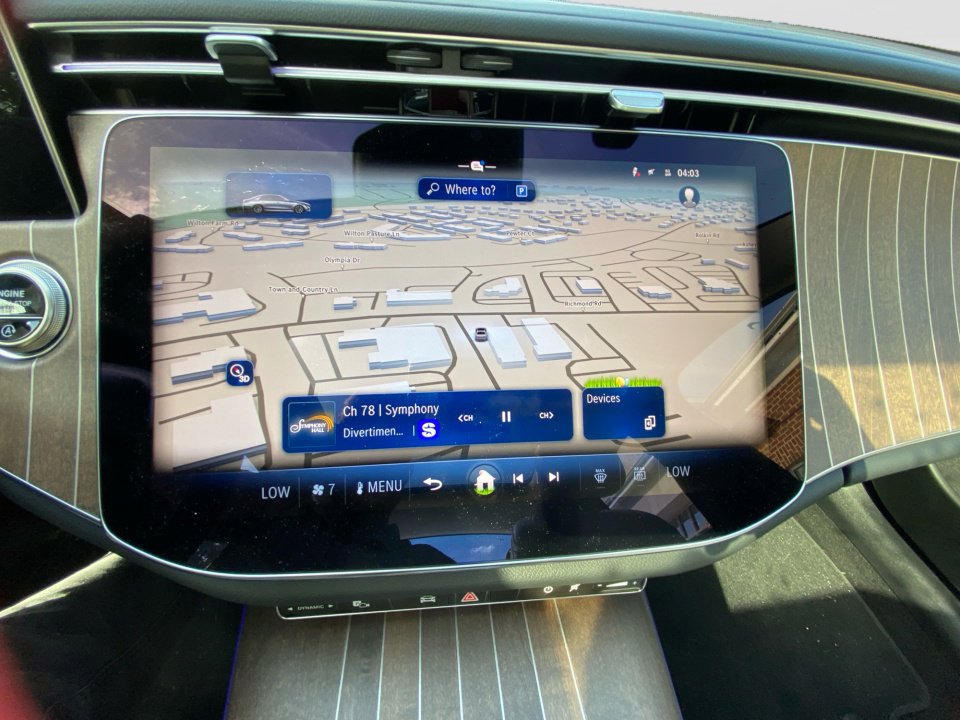 Used 2025 Mercedes-Benz E 350 4MATIC Sedan image 17