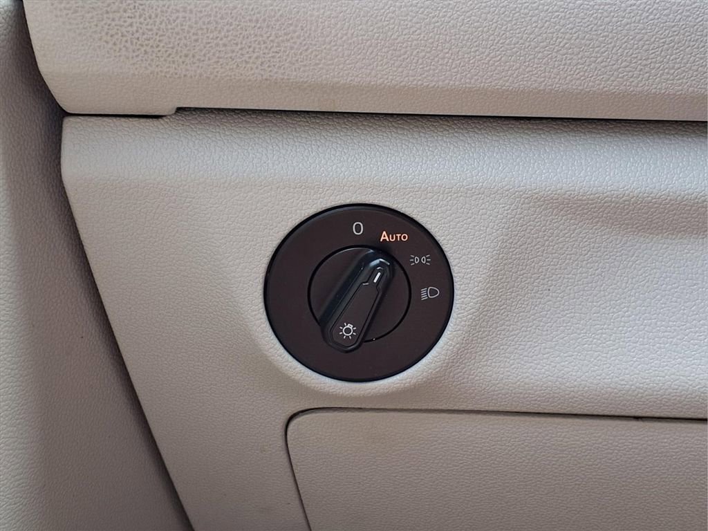 Used 2019 Volkswagen Jetta S image 17