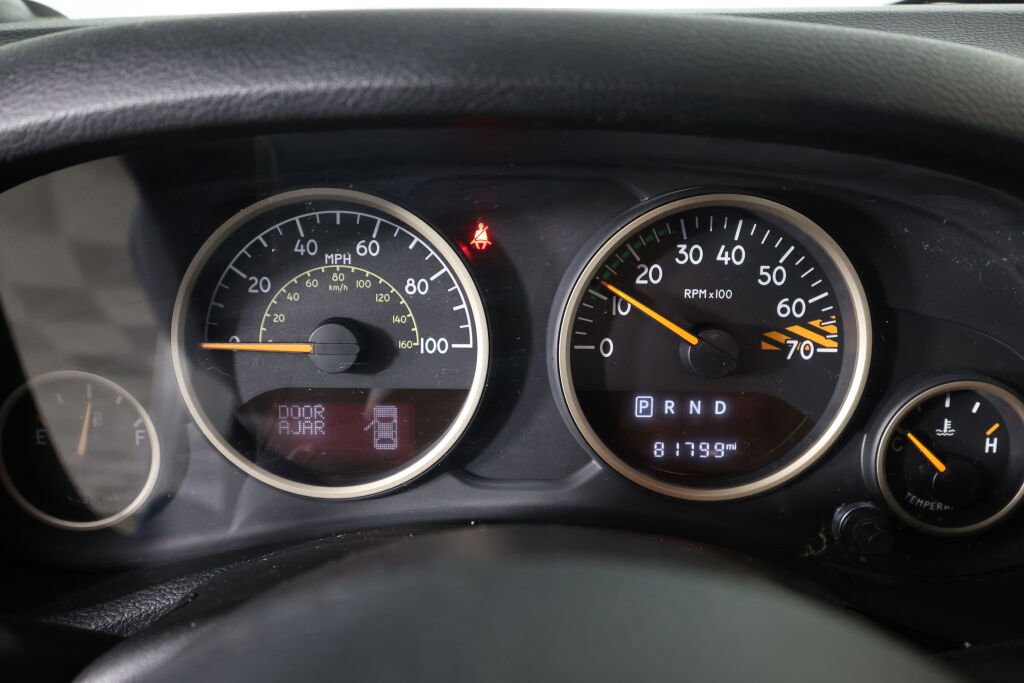 Used 2017 Jeep Wrangler 75th Anniversary image 30