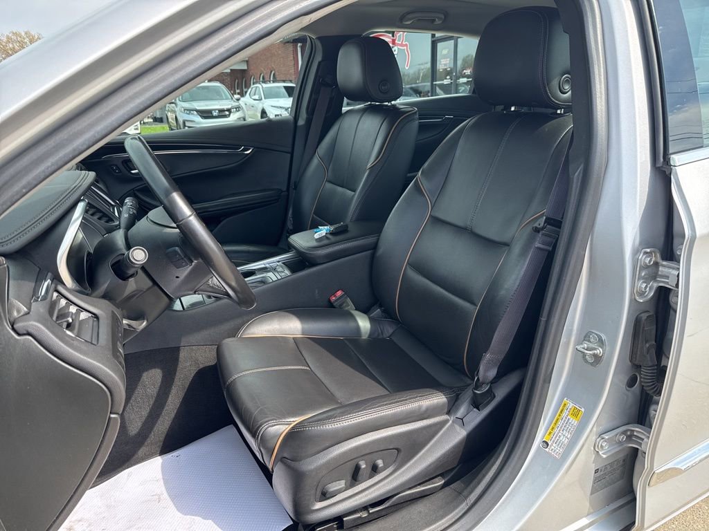 Used 2017 Chevrolet Impala Premier FWD image 2