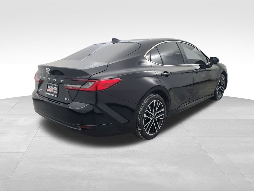 Used 2025 Toyota Camry XSE image 5