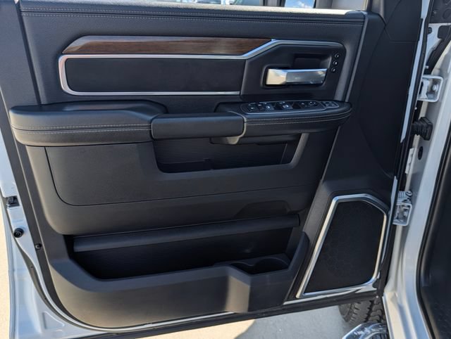 Used 2024 RAM 2500 Laramie w/ Safety Group AWD/4WD image 17