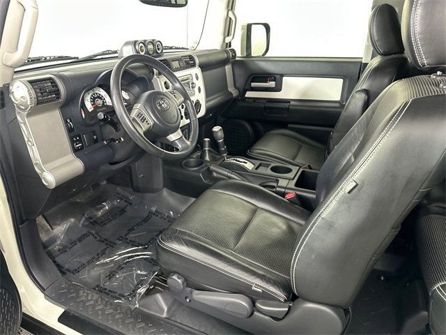 Used 2014 Toyota FJ Cruiser 4WD w/ Upgrade Package image 19