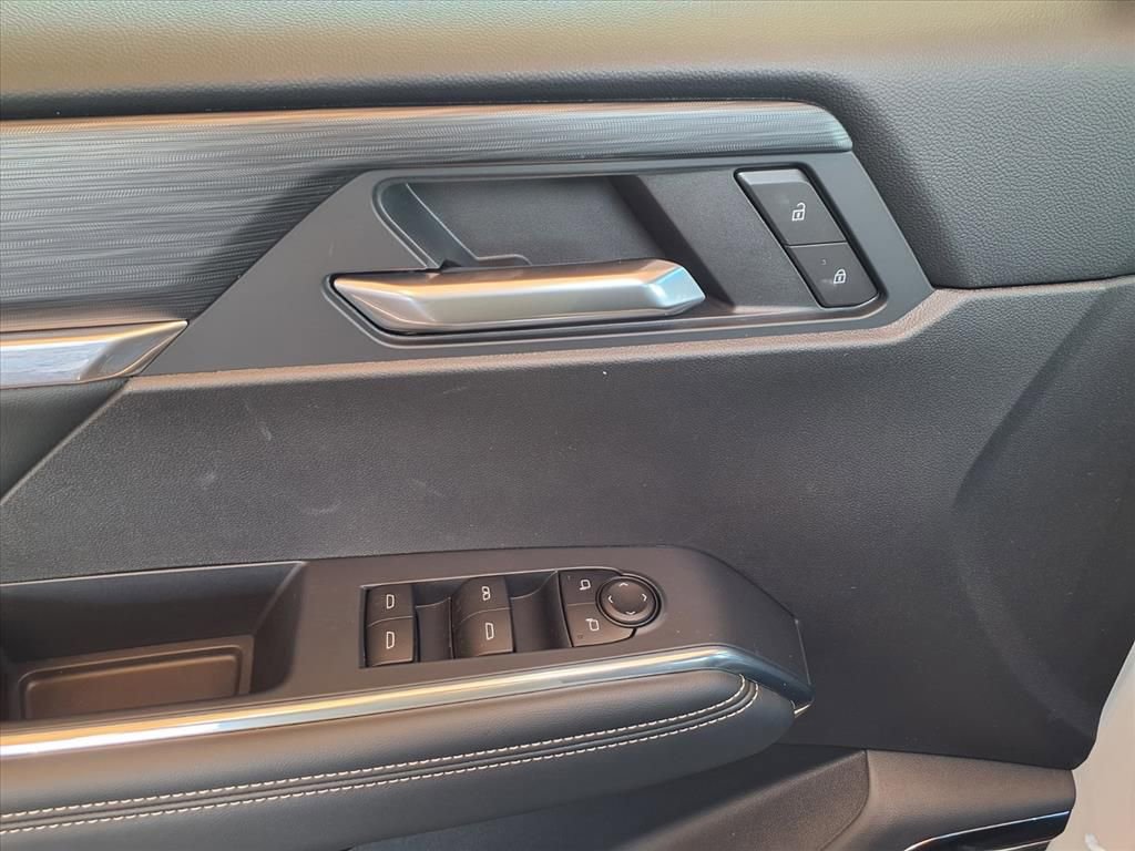 New 2026 GMC Acadia Elevation image 14