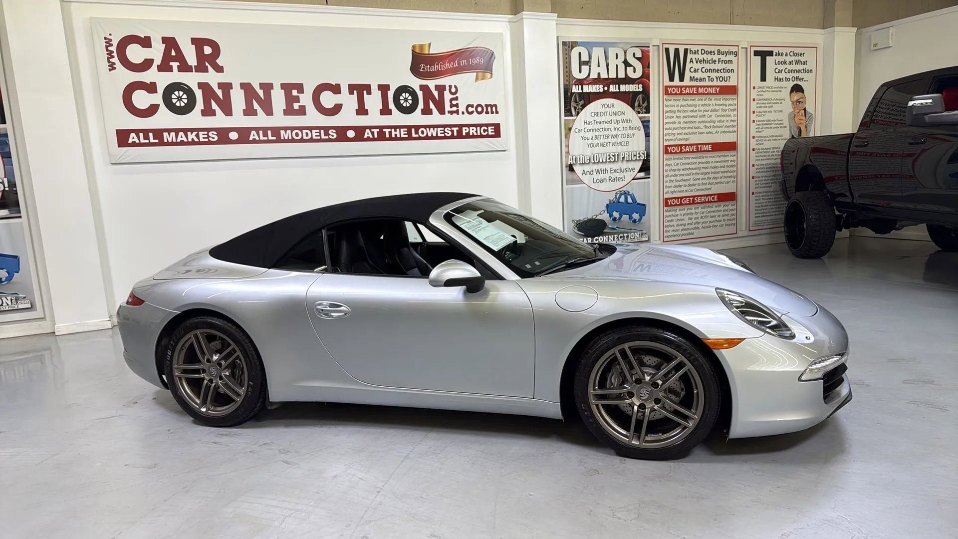 Used 2014 Porsche 911 Carrera image 11