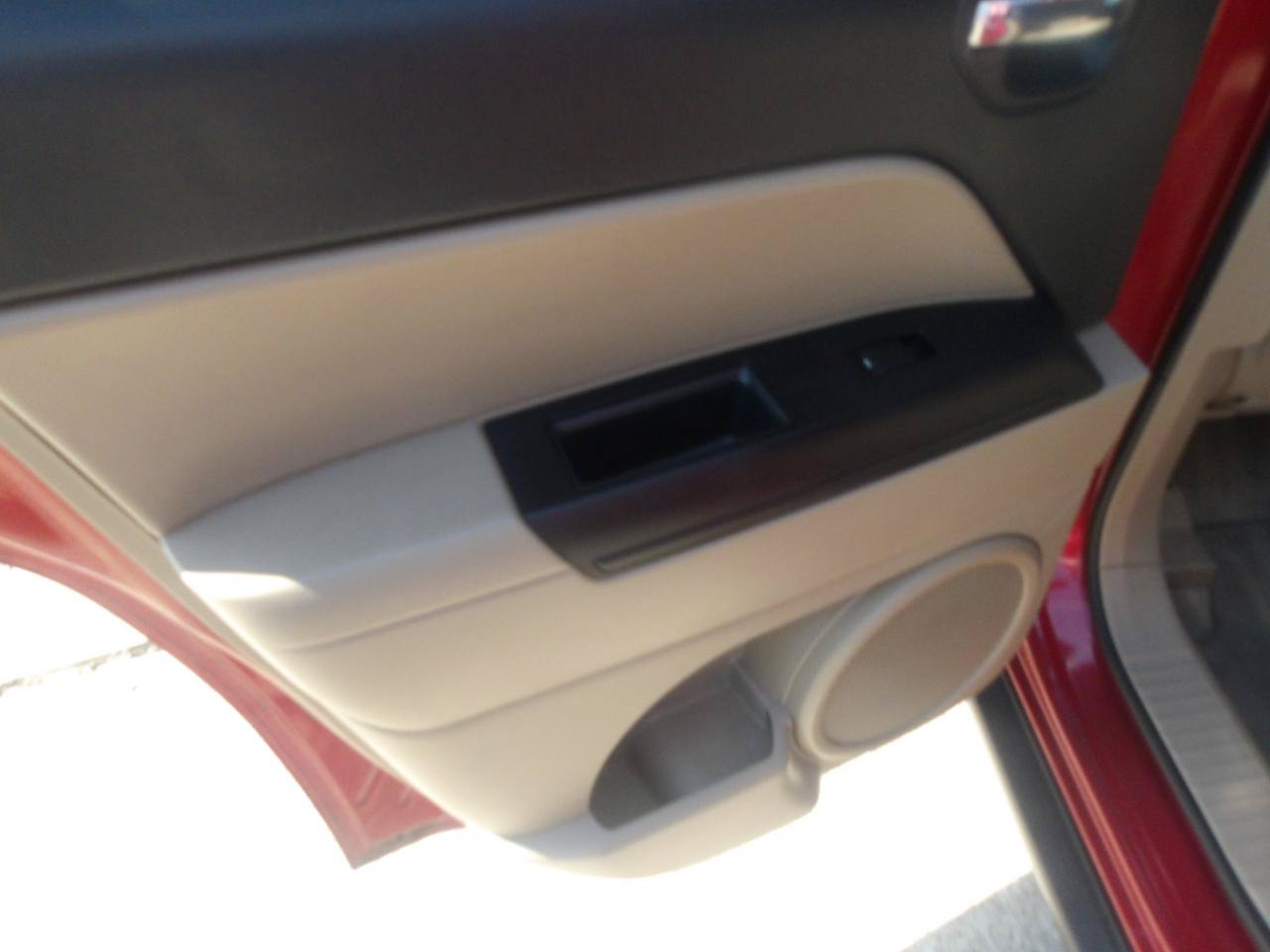 Used 2014 Jeep Patriot Latitude FWD image 16