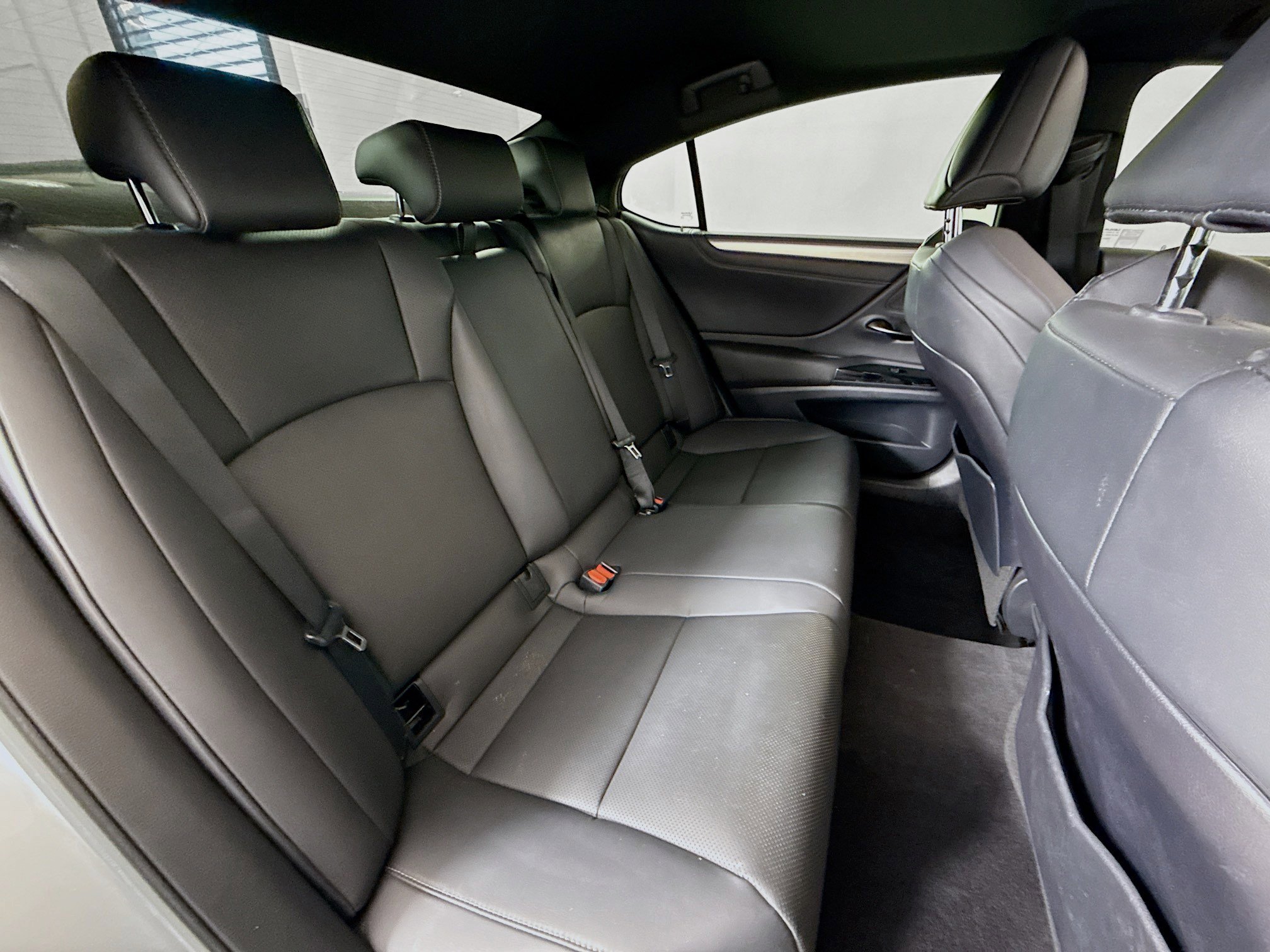 Certified 2023 Lexus ES 350 F Sport w/ Accessory Package (Z2) image 26