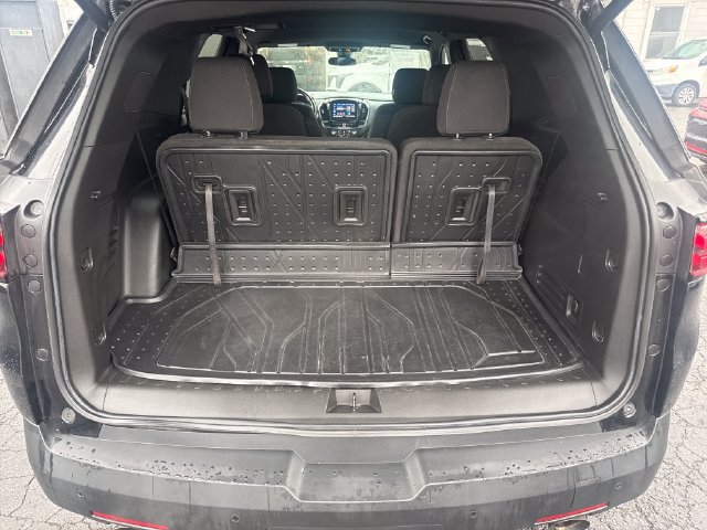 Used 2022 Chevrolet Traverse LT FWD image 21